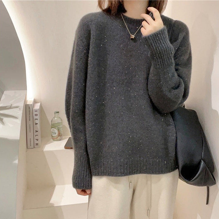 Women's Comfortable Sweater with Round Neck in Solid Color