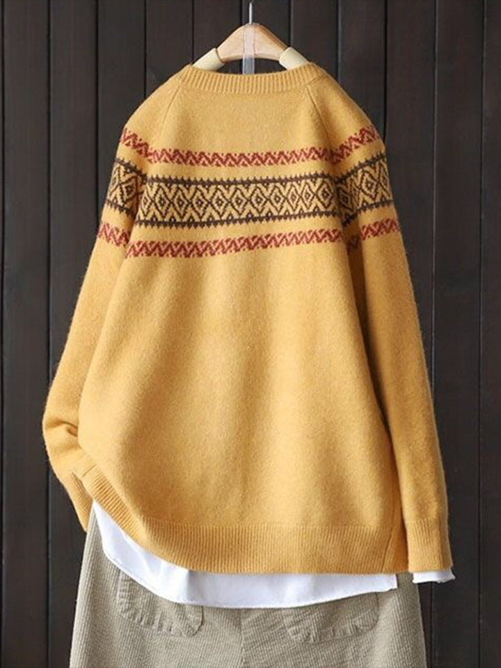 Loose and Comfortable Multicolored Cardigan Sweater with Wavy Geometric Pattern and Button Closure