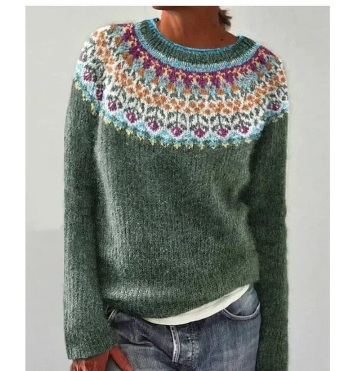 Stylish and elegant sweater with geometric print