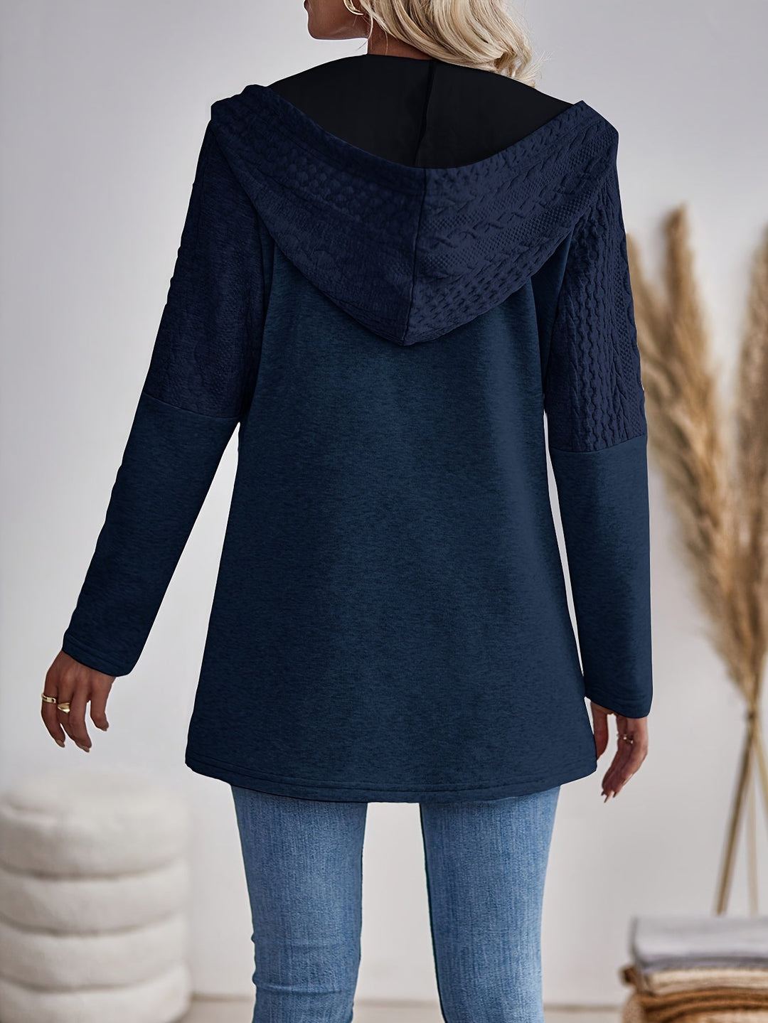 Casual Elegance Cardigan – with Hood
