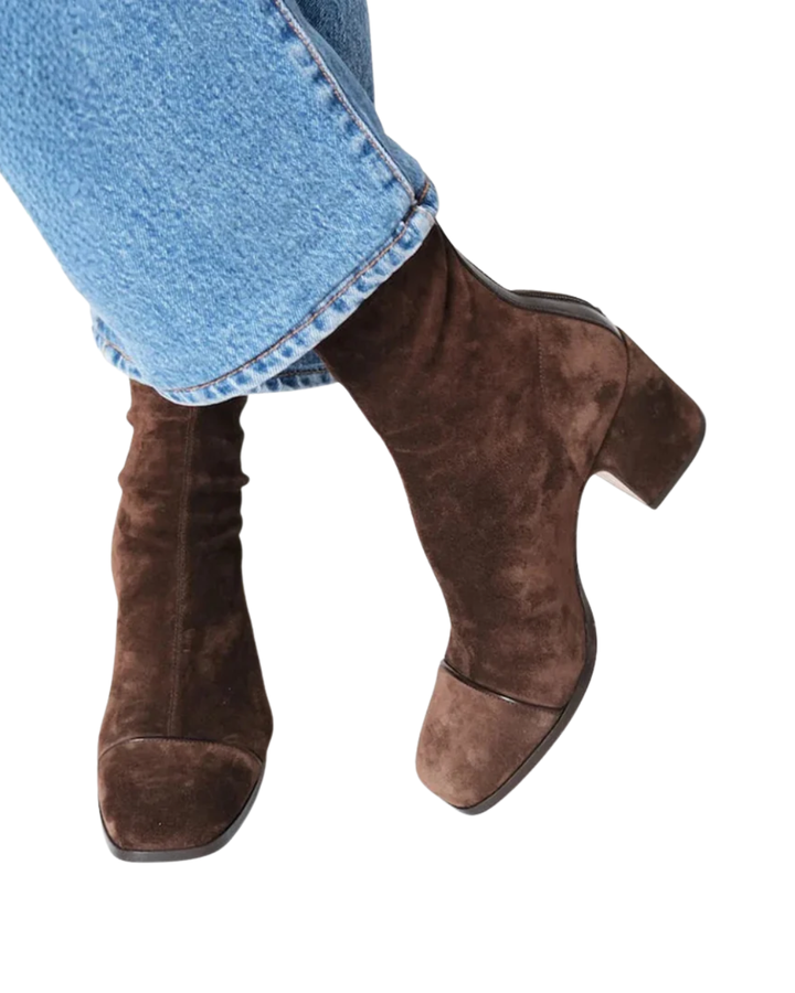 Ana – Stylish and Cozy Heeled Boots