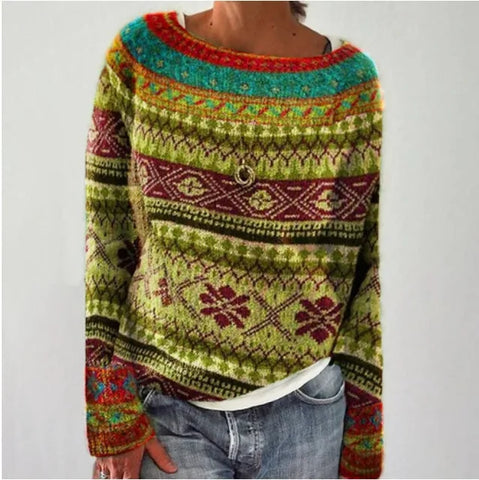 Retro-style pullover sweater with a round neckline 03
