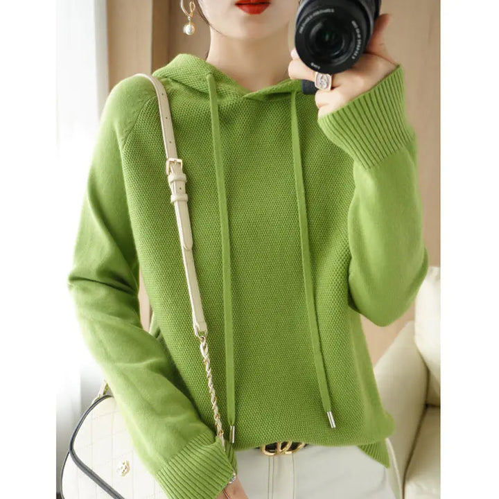 Warm hoodie sweater in solid color