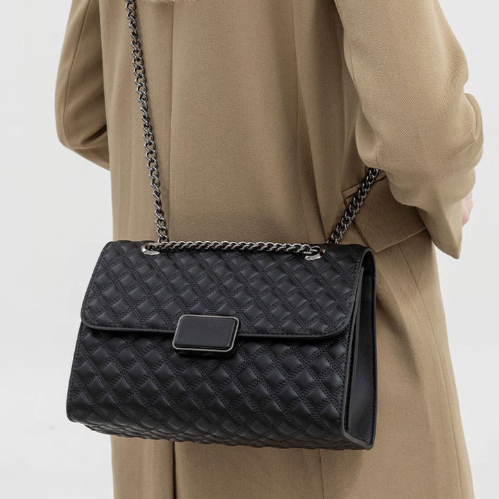 Illustrious Pearl Handbag