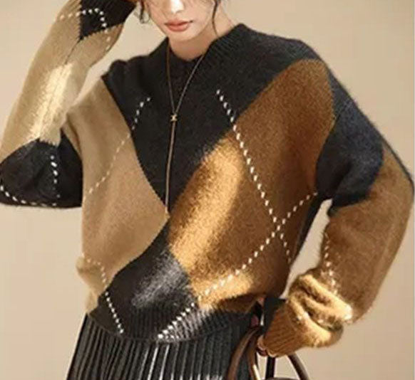 Cashmere Sweater with Round Neck in Geometric Pattern