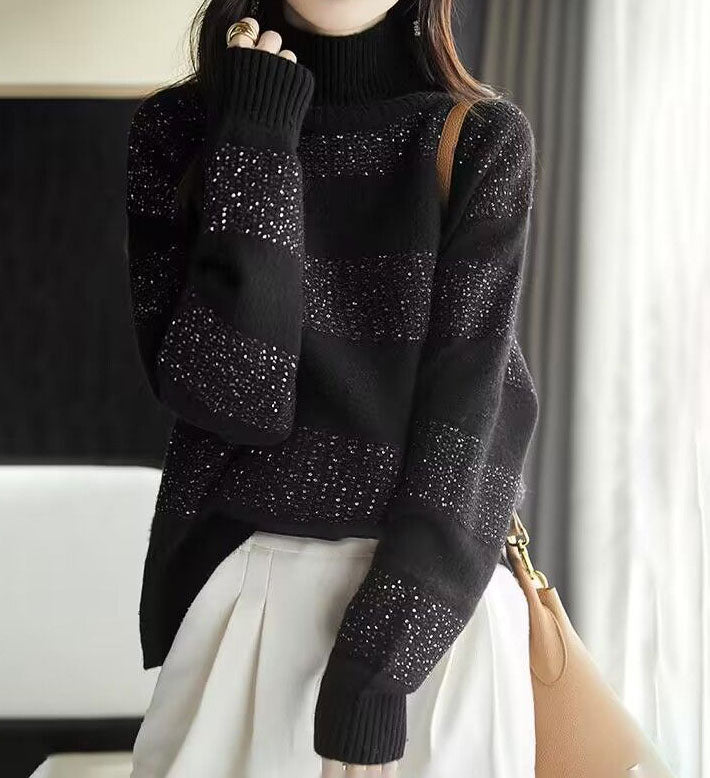 Luxurious, discreet turtleneck sweater with print, elegant and comfortable