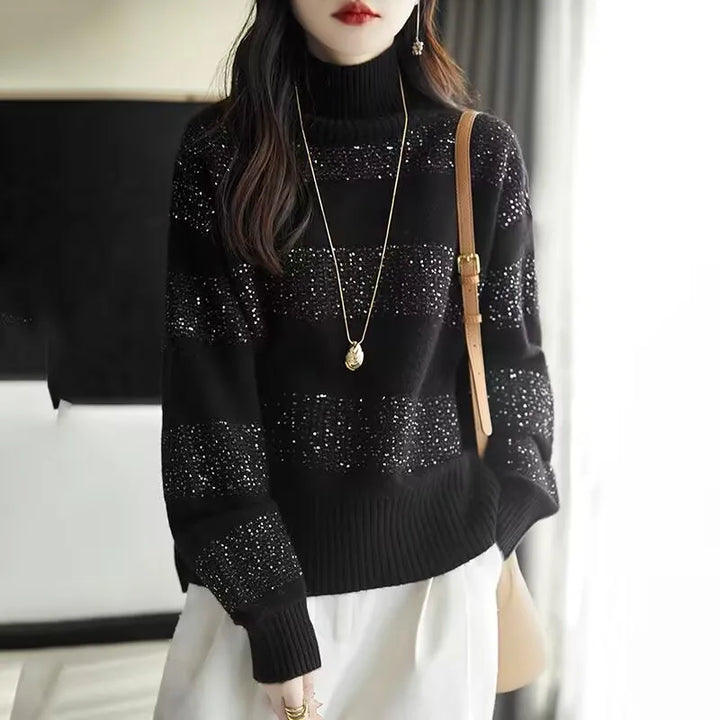 Luxurious, discreet turtleneck sweater with print, elegant and comfortable