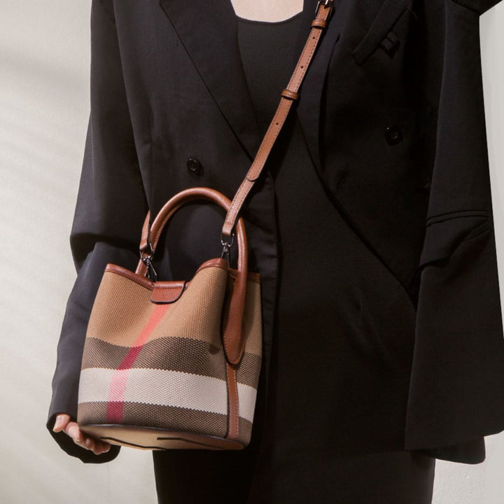 Chant de Rose Handbag