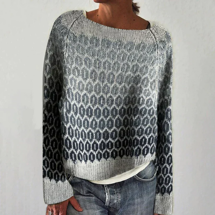 Retro-style pullover sweater with a round neckline 05