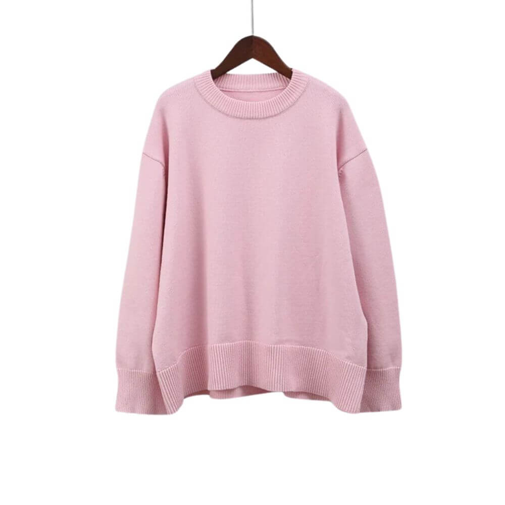 Elegant, loose, and comfortable cashmere sweater