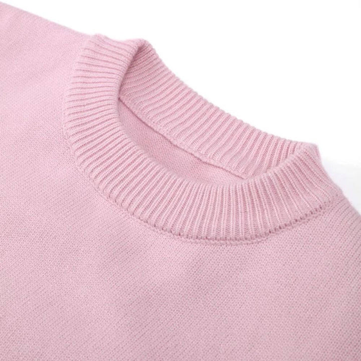 Elegant, loose, and comfortable cashmere sweater