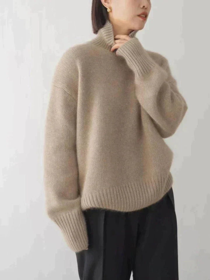 Cashmere turtleneck sweater 02