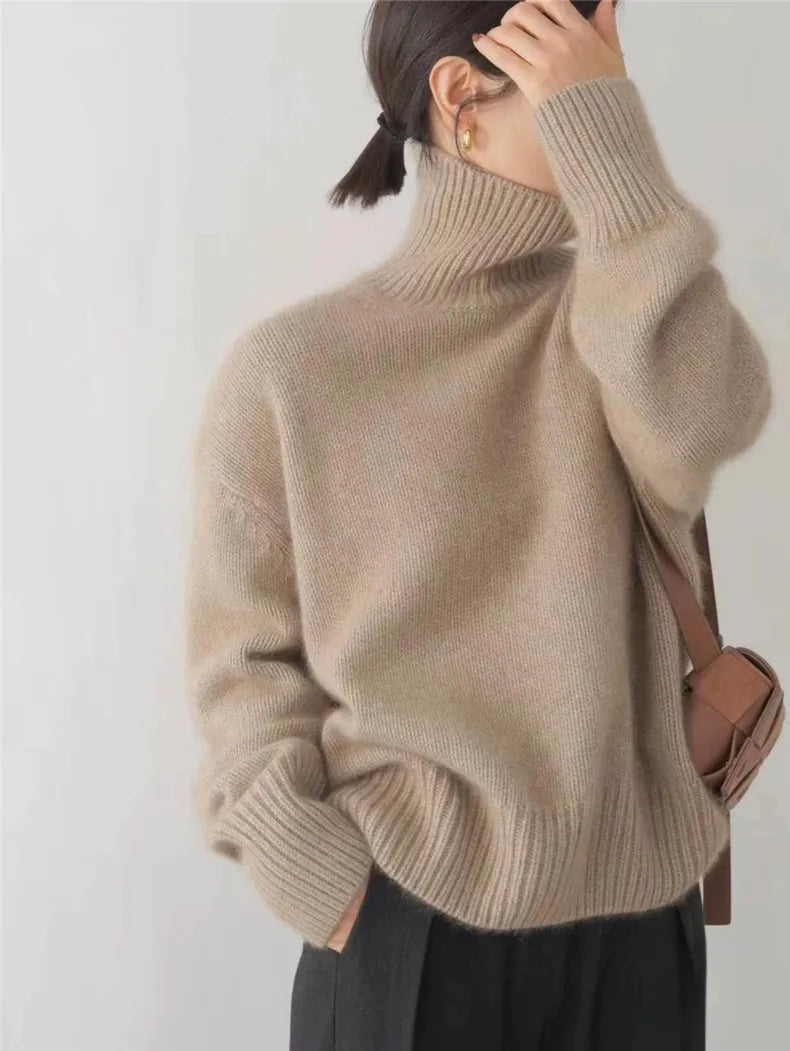 Cashmere turtleneck sweater 02