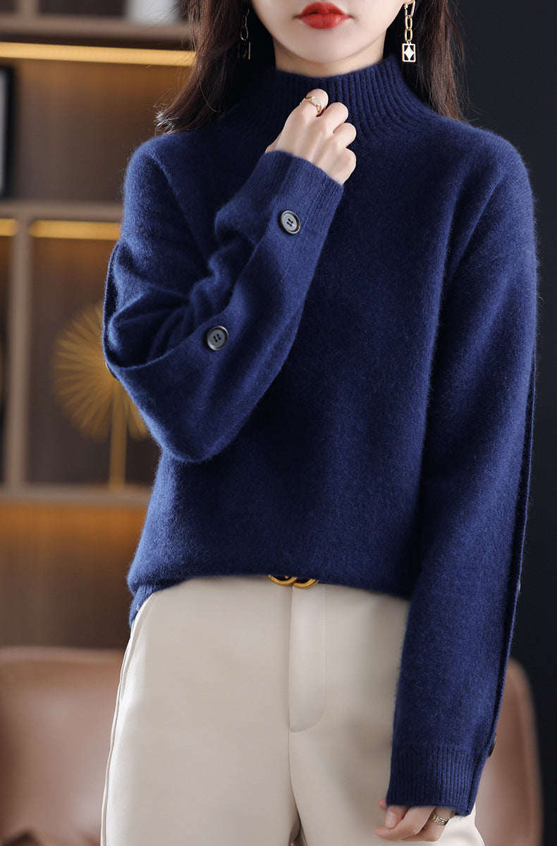 Elegant and Comfortable Cashmere Sweater with Turtleneck