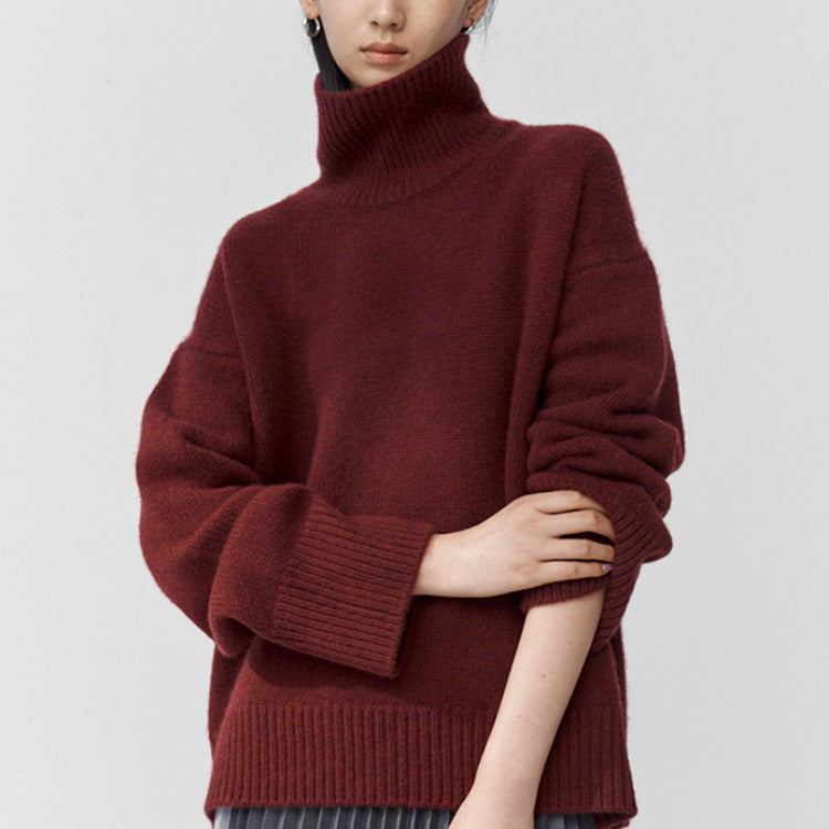Women's loose and elegant sweater with a mock turtleneck, in a solid color, for everyday wear