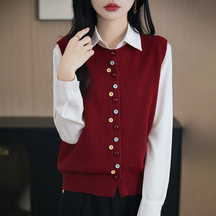 Elegant and comfortable sleeveless sweater with multicolored buttons