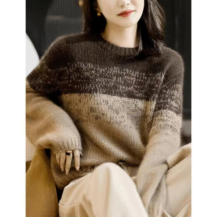 Cashmere sweater made of gradient cashmere, elegant and comfortable
