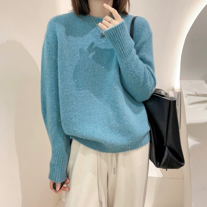Women's Comfortable Sweater with Round Neck in Solid Color