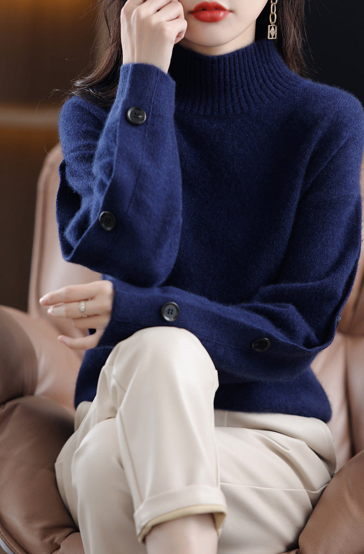 Elegant and Comfortable Cashmere Sweater with Turtleneck