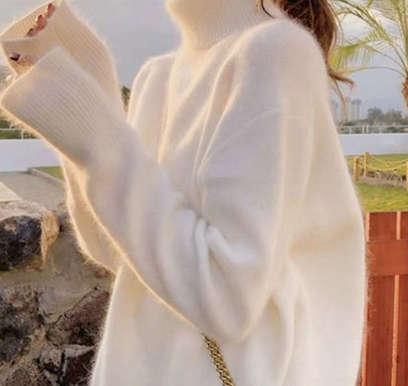 Women's solid color turtleneck sweater, designed for everyday wear