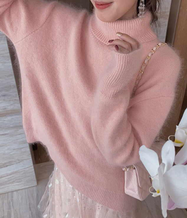 Women's solid color turtleneck sweater, designed for everyday wear