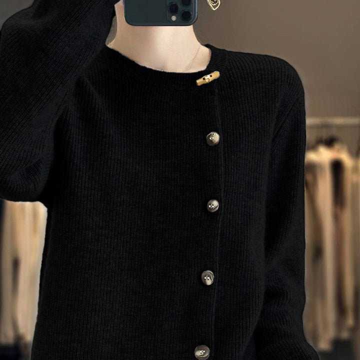 Elegant and Comfortable Sweater with Round Neckline and Irregular Buttons