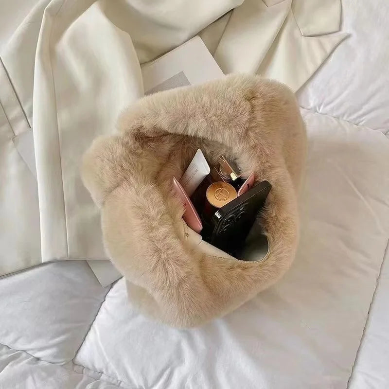 Danica | Luxurious Faux-Fur Shoulder Bag