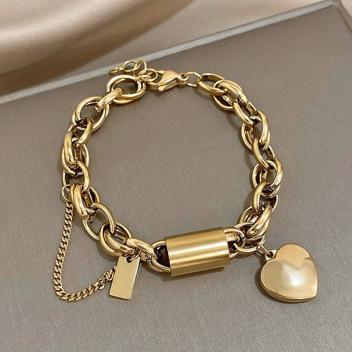 Heartwarming Chunky Bracelet Gold