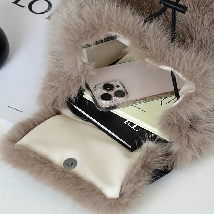 Bernice | Drawstring Backpack with Faux Fur