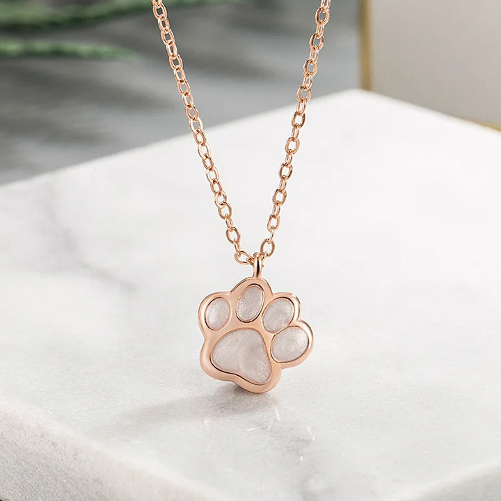 Paw Pendant Necklace – Symbolic Animal Jewelry for Women