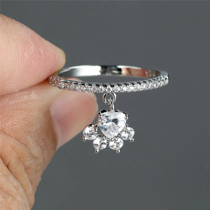 Paw & Heart Ring – Gold and Silver Appearance