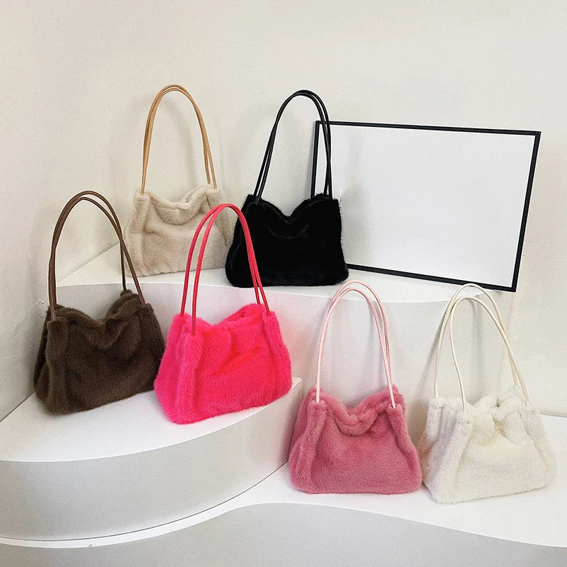 Serafine | Chic Velvet Crossbody Bag