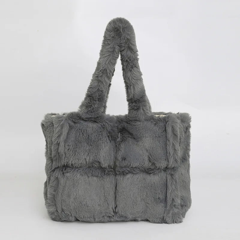 Gretchen | Plush Faux Fur Tote Bag