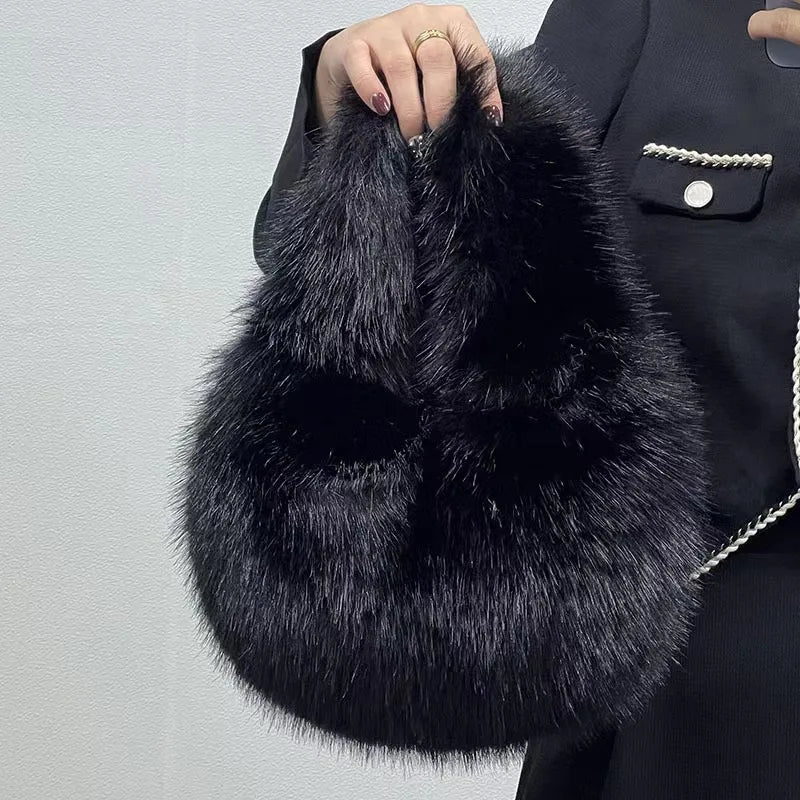 Jean | Half-Moon Shoulder Bag with Faux Fur