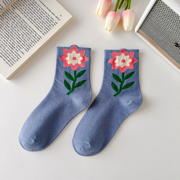 Women's autumn and winter thick, warm, cotton mid-length socks with retro print