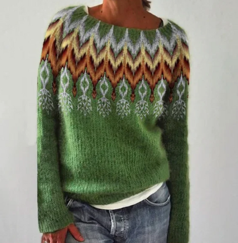 Retro-style pullover sweater with a round neckline 05