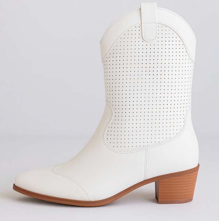 Zulana | Desert Breeze Suede Boots