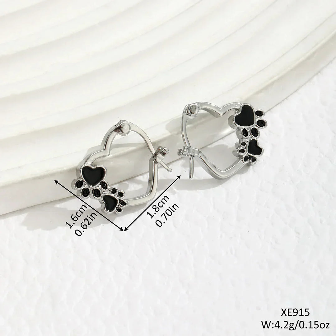 Heart-Paw Hoop Earrings – Animal Motif in Silver with Black Enamel Design