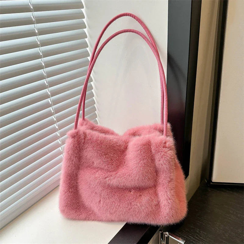 Serafine | Chic Velvet Crossbody Bag