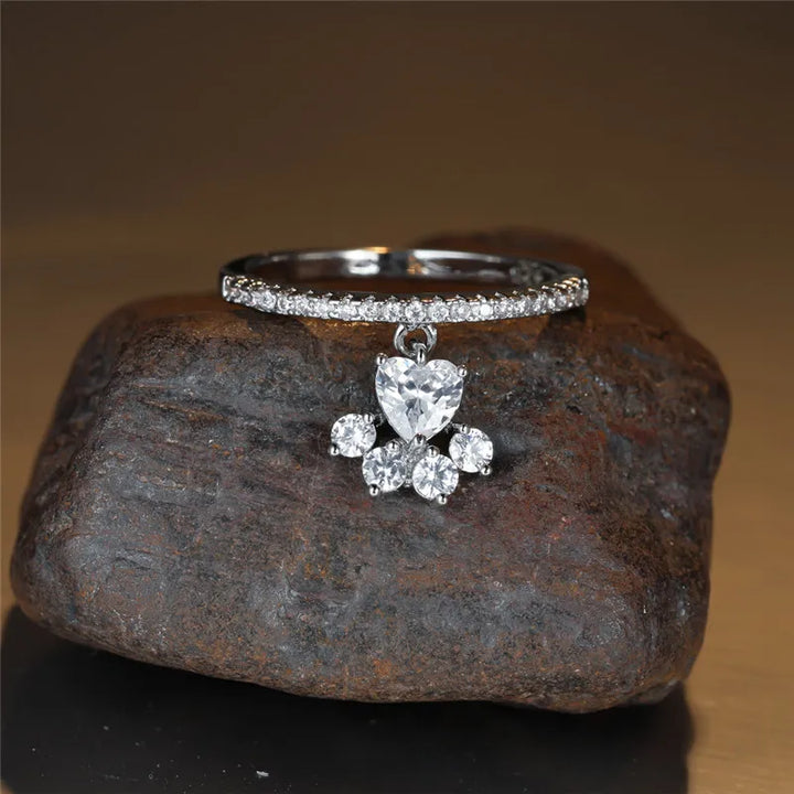 Paw & Heart Ring – Gold and Silver Appearance