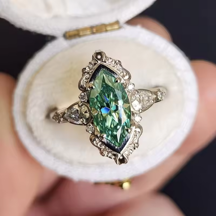 Antique Emerald Ring