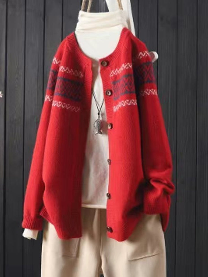 Loose and Comfortable Multicolored Cardigan Sweater with Wavy Geometric Pattern and Button Closure