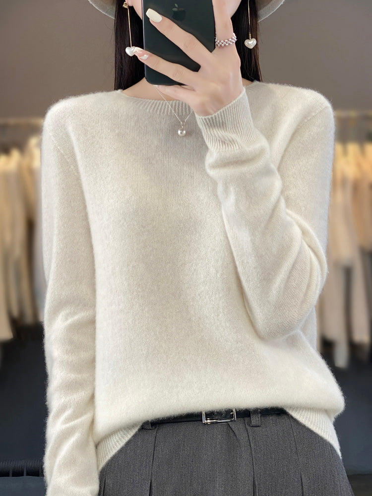 Helga® | Warm Sweater for Cold Days
