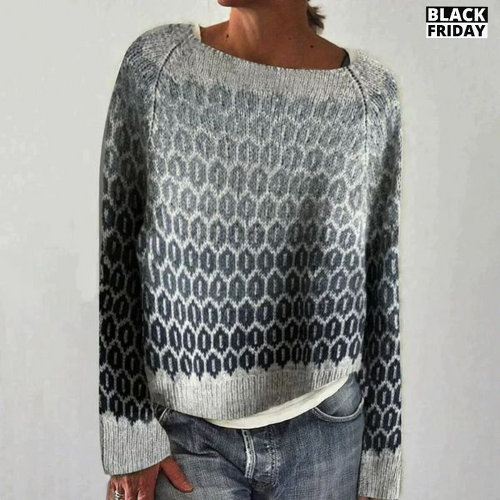 Retro-style pullover sweater with a round neckline 02