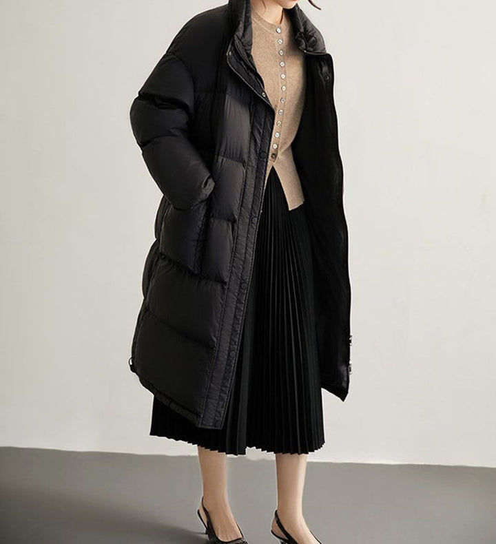 Elegant and comfortable cardigan made of soft knit, buttoned