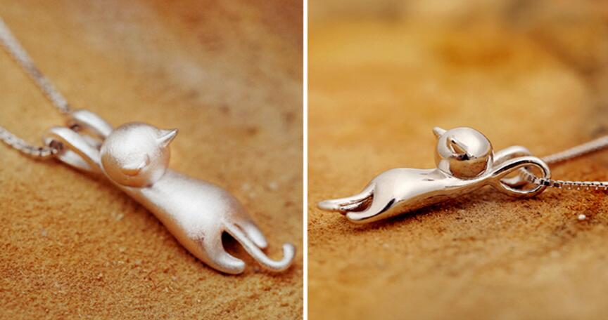 Necklace with Playful Cat in Sterling Silver 925