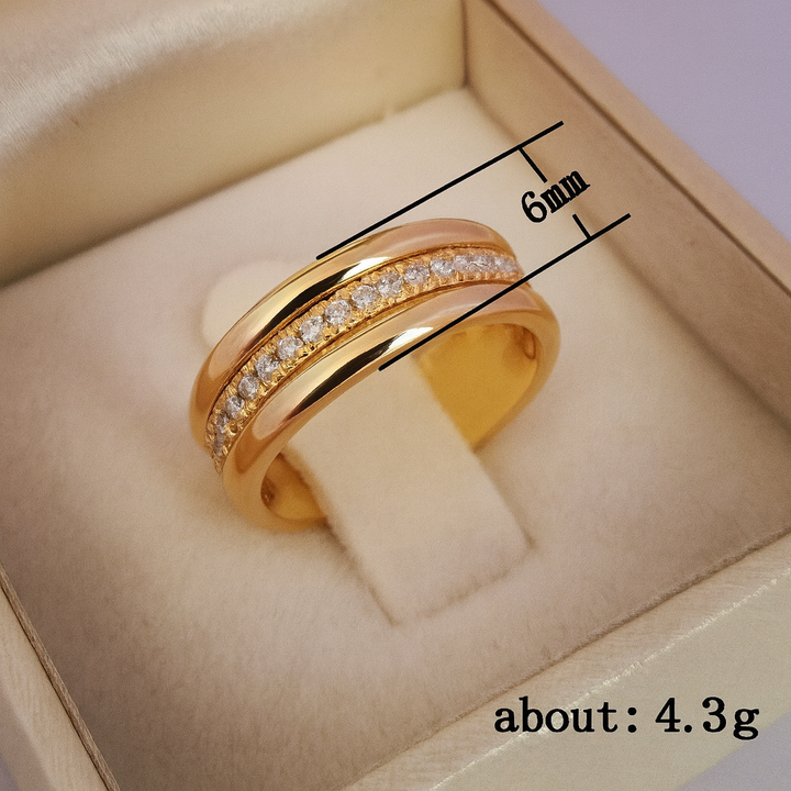 Vintage Zirconia Ring in Gold