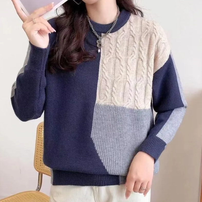 Cozy, thick, cashmere sweater with color blocks 02
